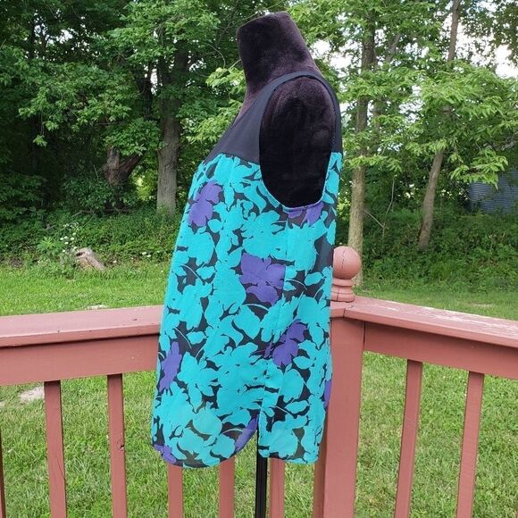 Ann Taylor Loft Ladies Sleeveless Sheer Top, Med - Picture 6 of 13